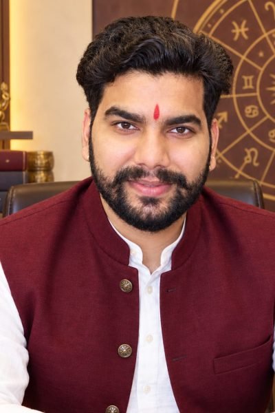 Astrologer Manish Sharma